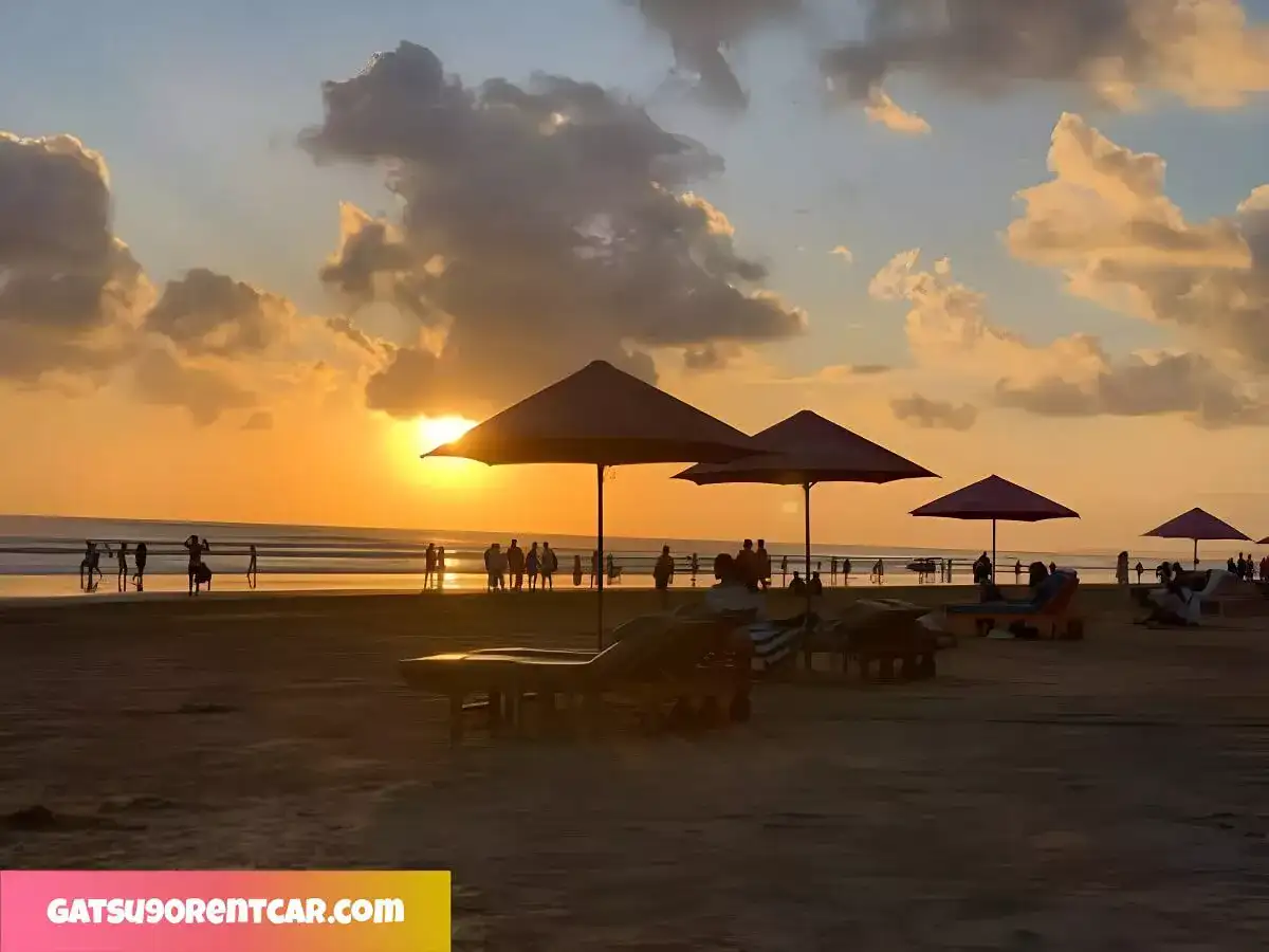 Pantai Seminyak Keindahan Pantai yang Mempesona di Bali