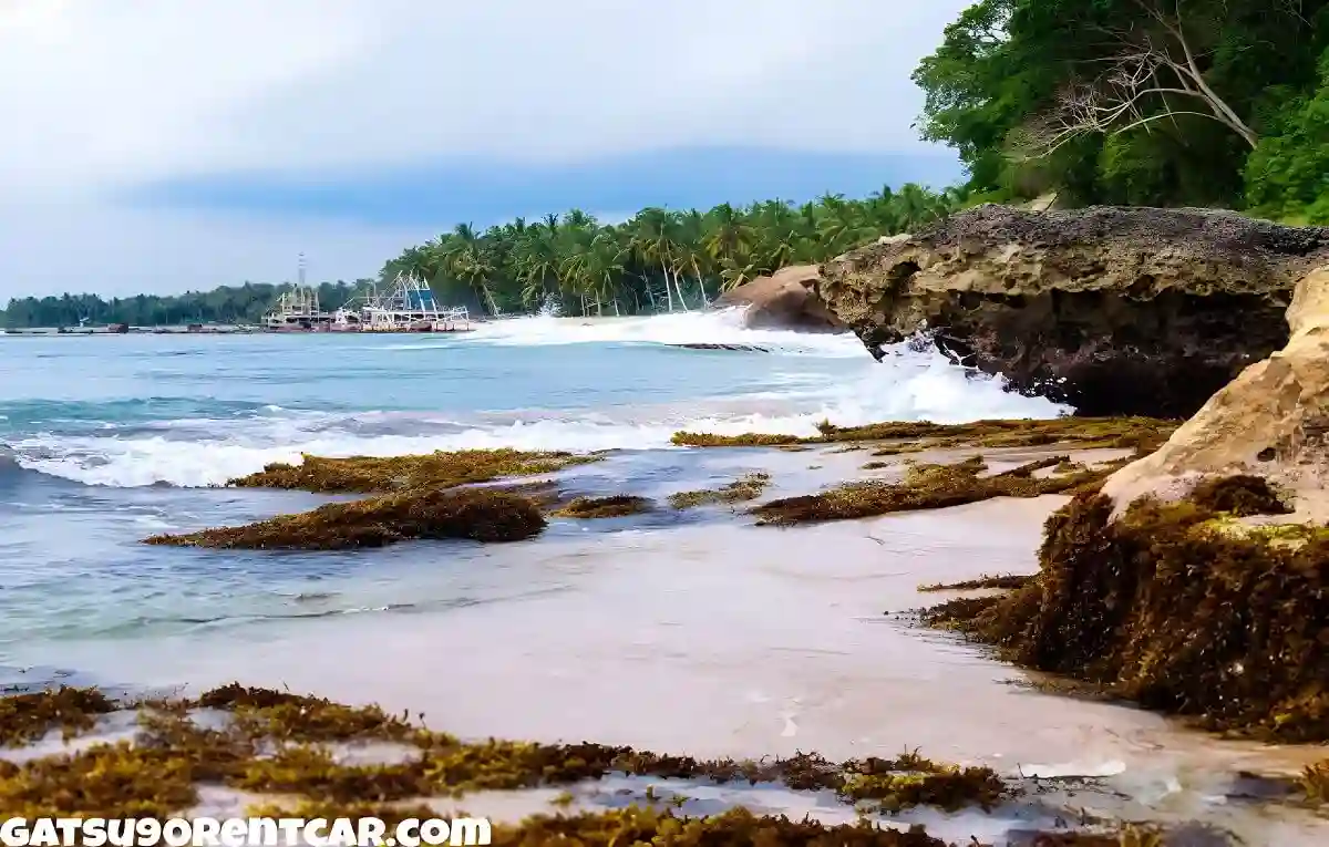 Menakjubkan! Wisata Pantai Batu Ceper, Keajaiban di Lampung Selatan