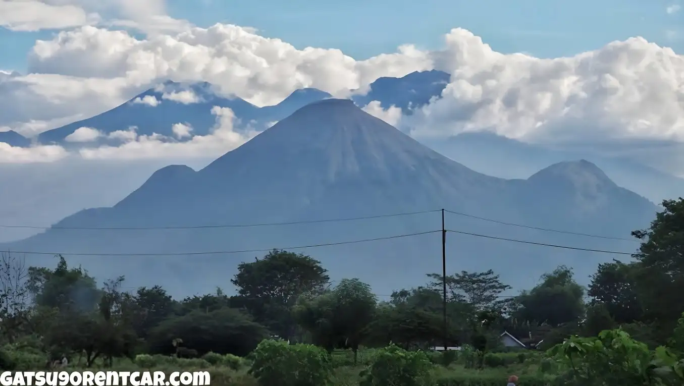 Menikmati Keindahan dan Legenda Gunung Arjuno Surga Tersembunyi di Jawa Timur