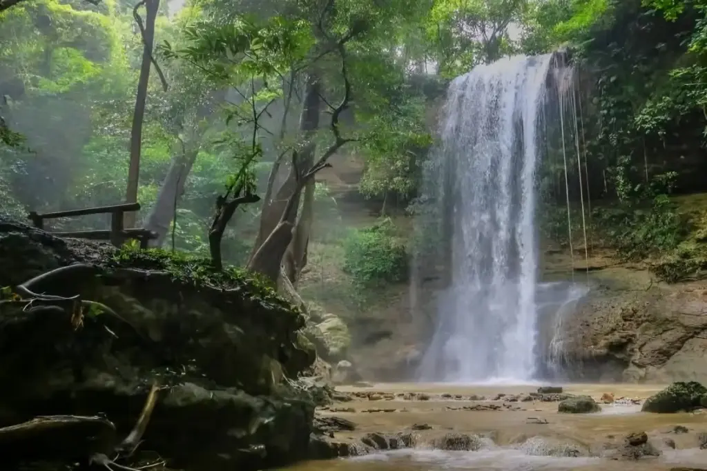 Air Terjun Gulingan Grobogan