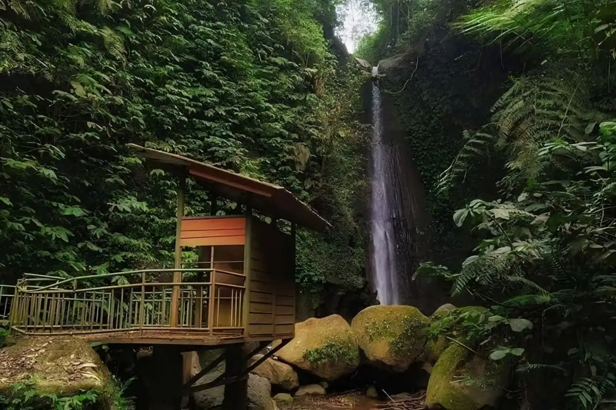 Air Terjun Jeruk Manis Lombok