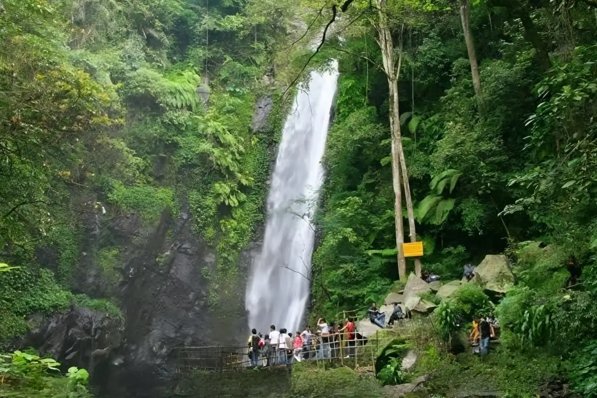 Air Terjun Kakek Bodo Pasuruan