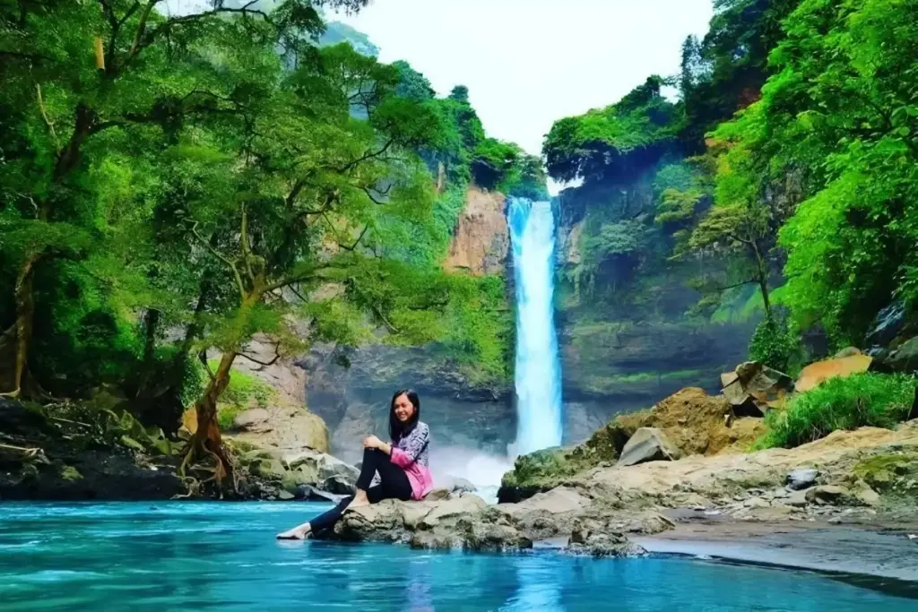 Fasilitas Air Terjun Coban Baung Pasuruan