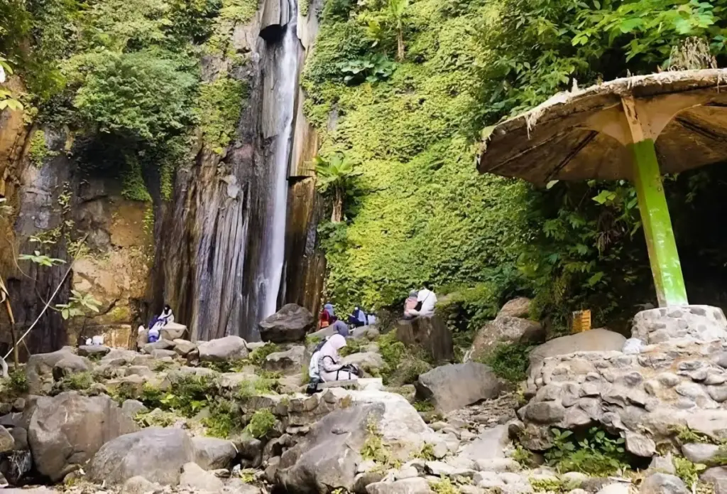 Harga Tiket Masuk Air Terjun Coban Canggu Mojokerto