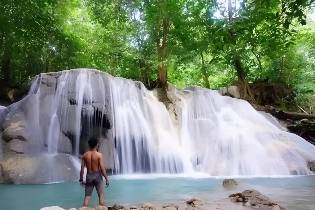 Jam Buka Air Terjun Kalela Sumbawa