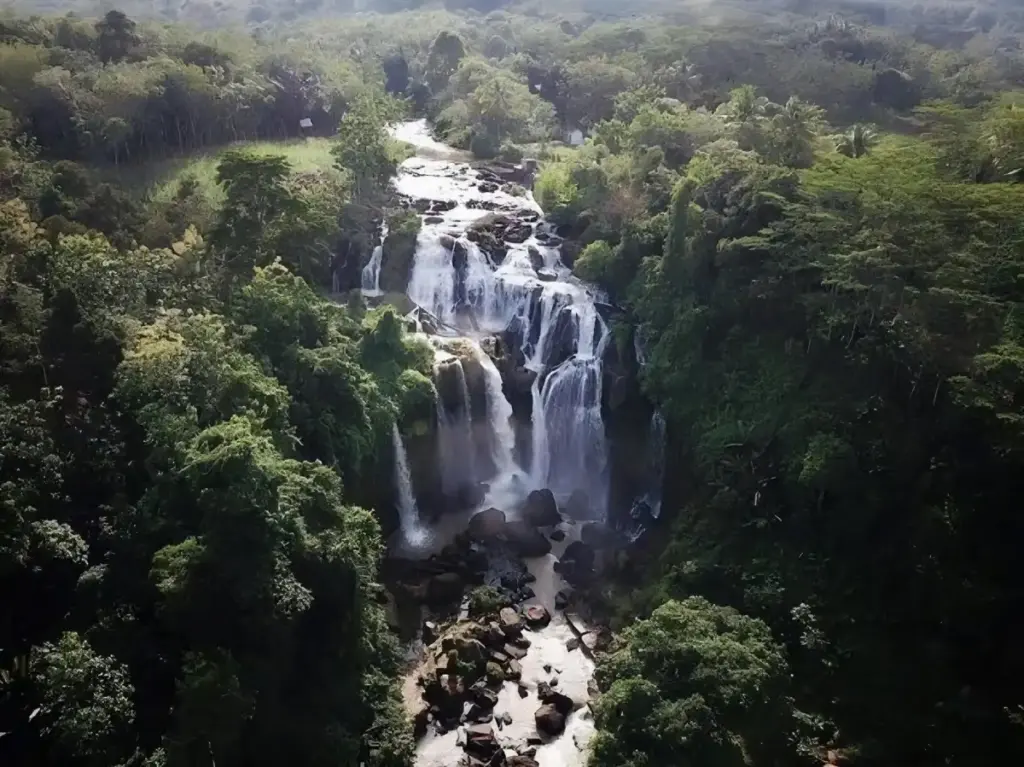 Spot Wisata di Air Terjun Curup Gangsa Lampung