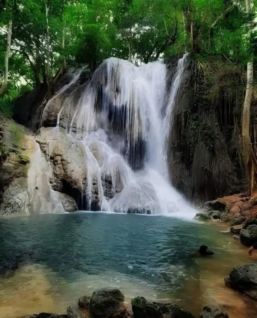 Spot Wisata di Air Terjun Kalela