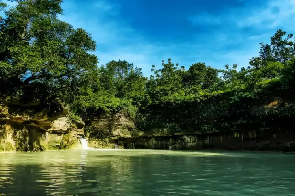 Air Terjun Kedung Maor Bojonegoro