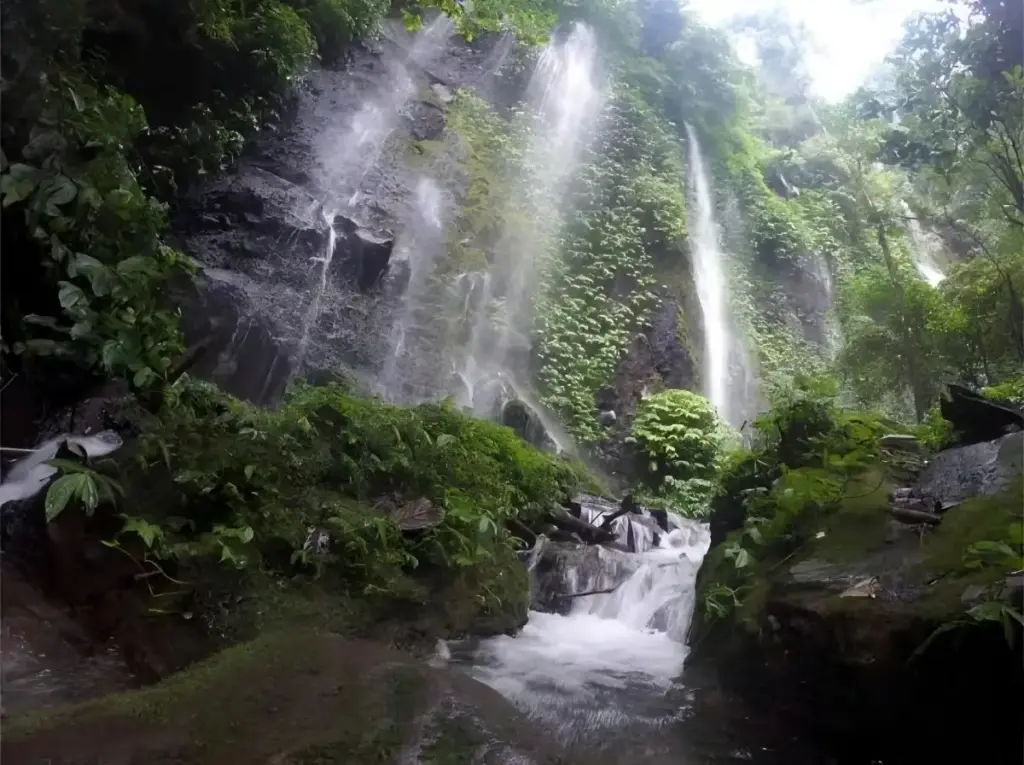 Air Terjun Lawean Blitar