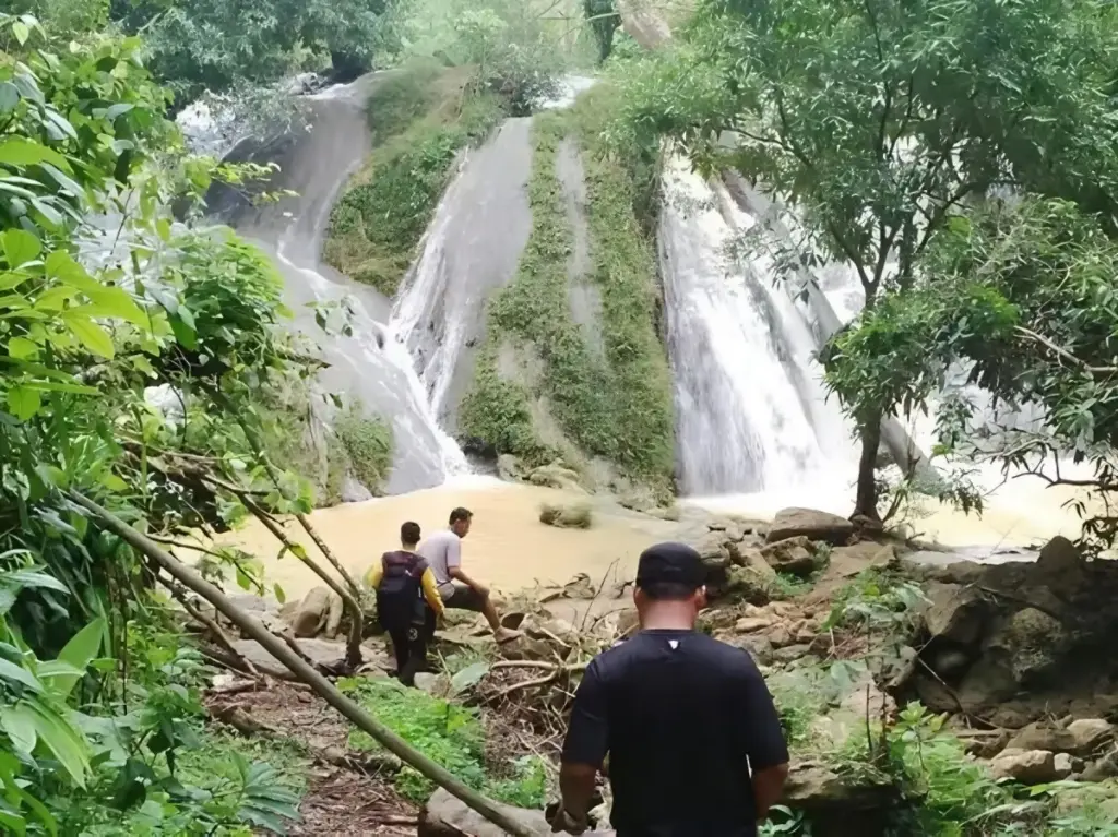 Air Terjun Lembah Bongok Tuban