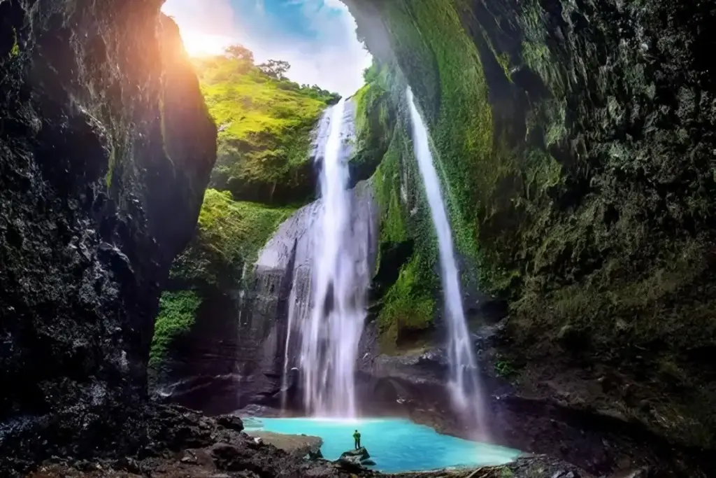 Alamat dan Rute Lokasi Air Terjun Madakaripura Probolinggo