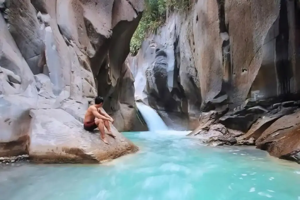 Fasilitas Air Terjun Mangku Kodek Lombok