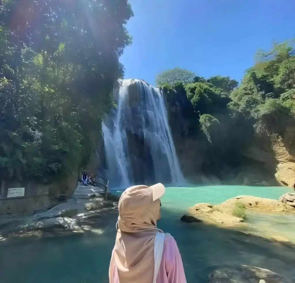 Harga Tiket Masuk Air Terjun Nglirip Tuban