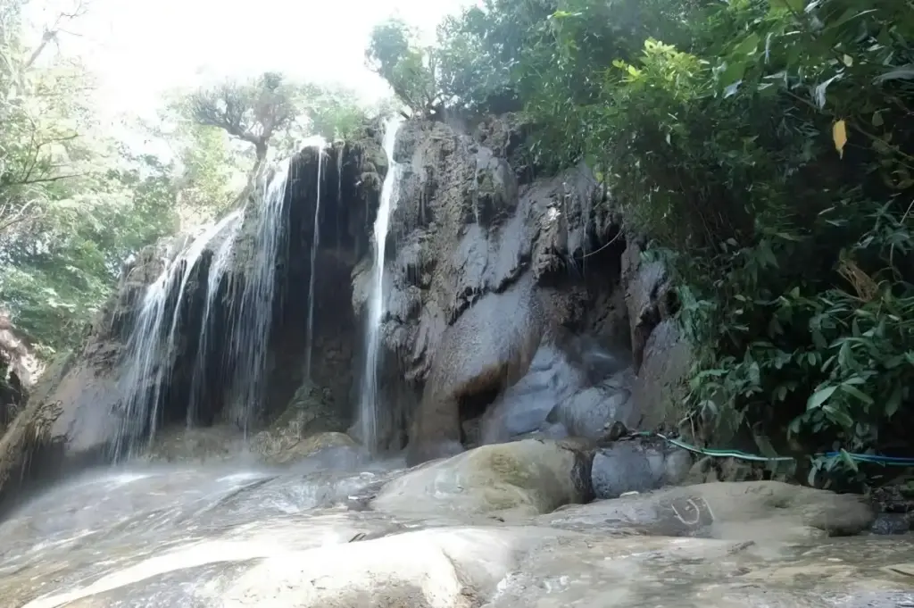 Jam Buka Air Terjun Pantai Pelang