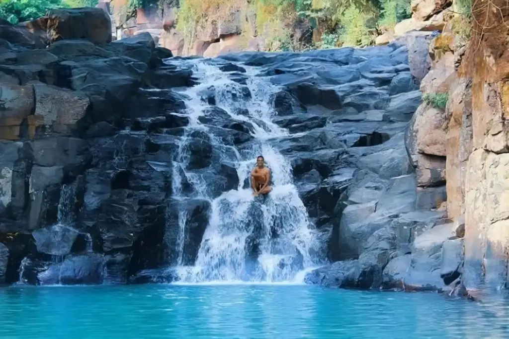 Jam Buka Air Terjun Rora Dompu NTB