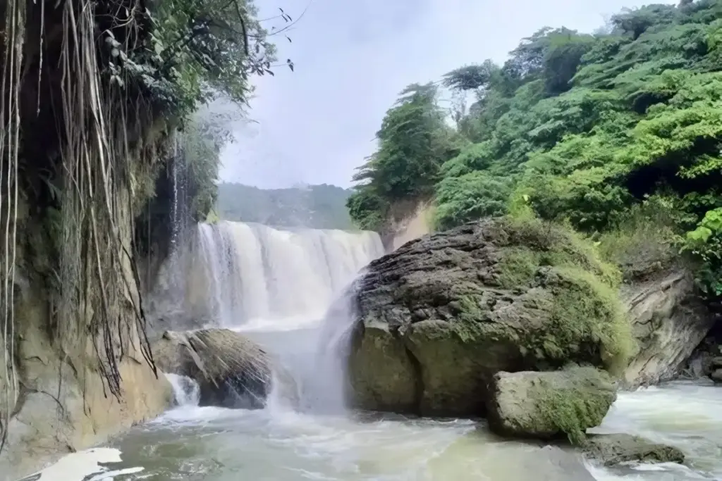 Tips Berkunjung Air Terjun Kedung Maor Bojonegoro