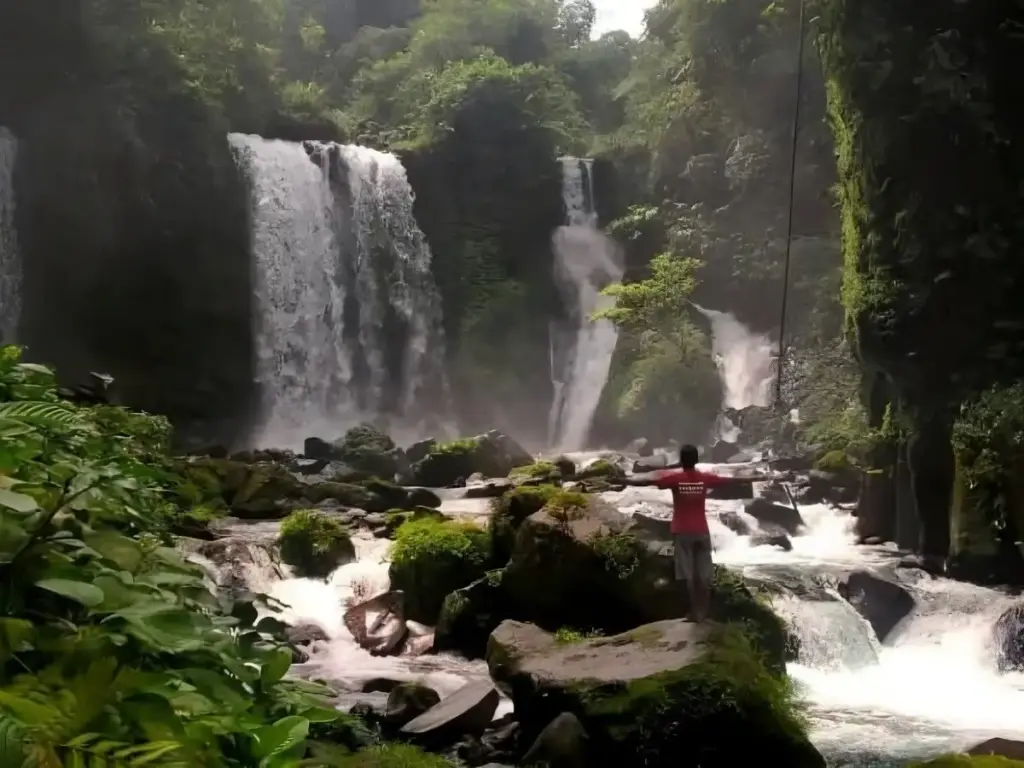 Tips Berkunjung Air Terjun Pengantin Ngawi