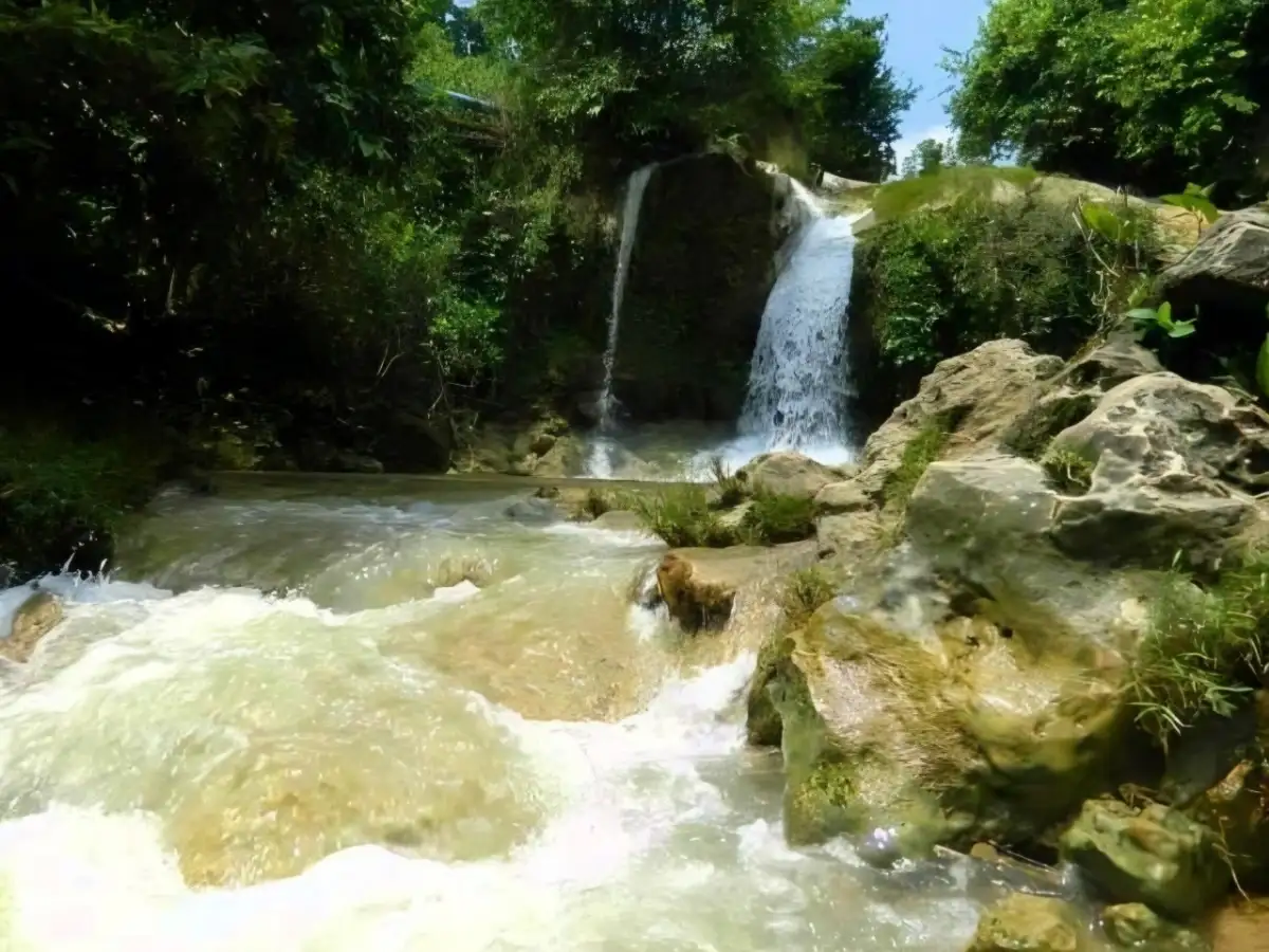 Air Terjun Sanggrahan Tuban