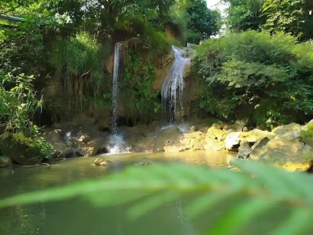 Alamat dan Rute Lokasi Air Terjun Sanggrahan Tuban