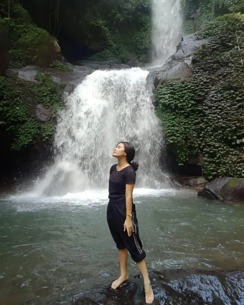 Fasilitas Air Terjun Sekar Langit Magelang