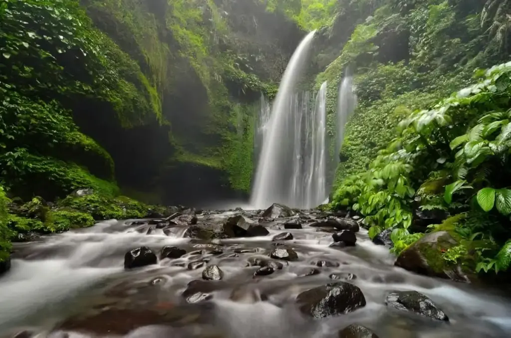 Fasilitas Air Terjun Sendang Gile Lombok