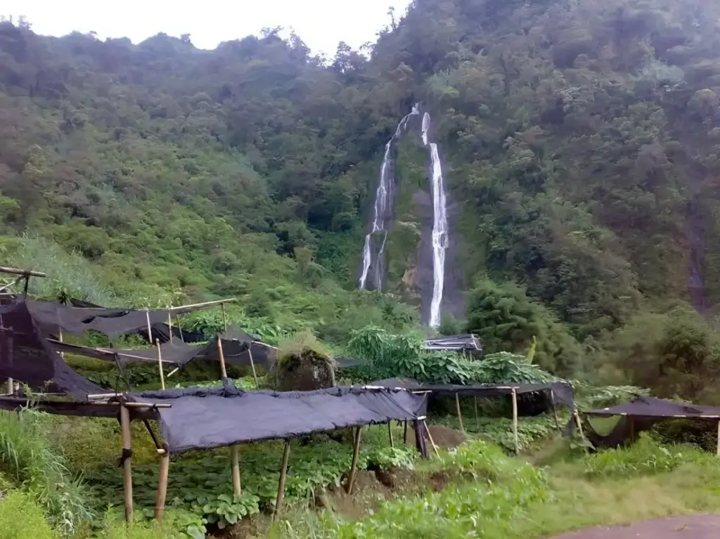 Fasilitas Air Terjun Sikarim Wonosobo