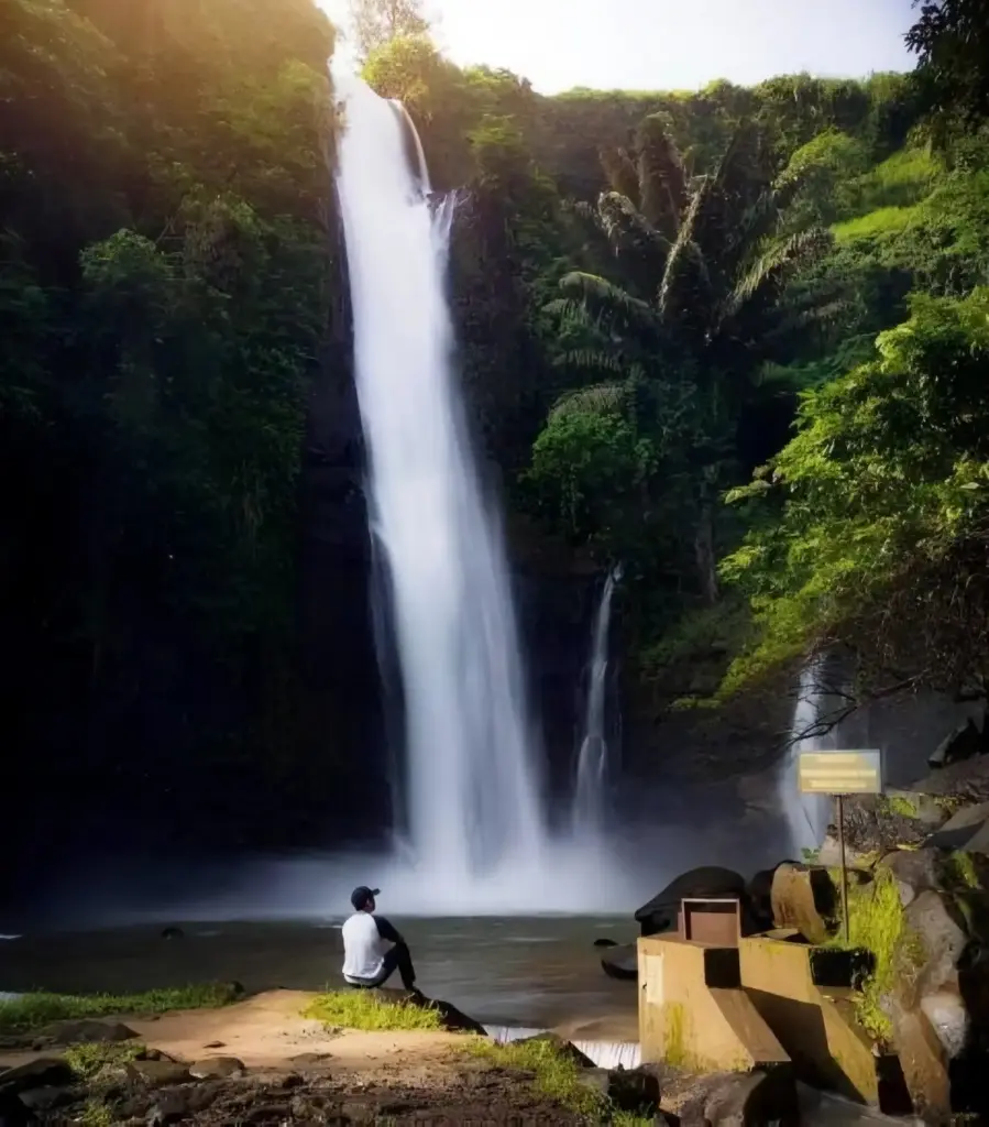 Fasilitas Air Terjun Songgo Langit Jepara