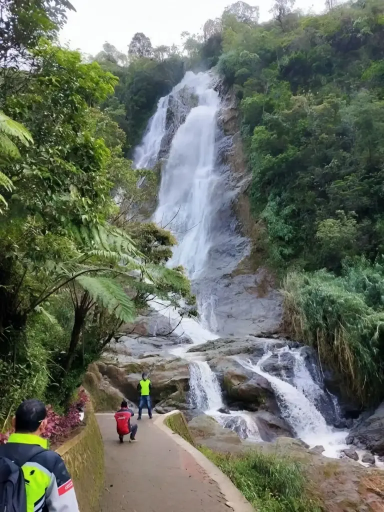 Tips Berkunjung Air Terjun Sikarim