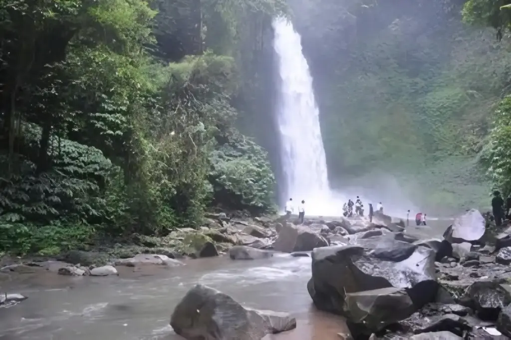 Air Terjun Suwono Ngawi