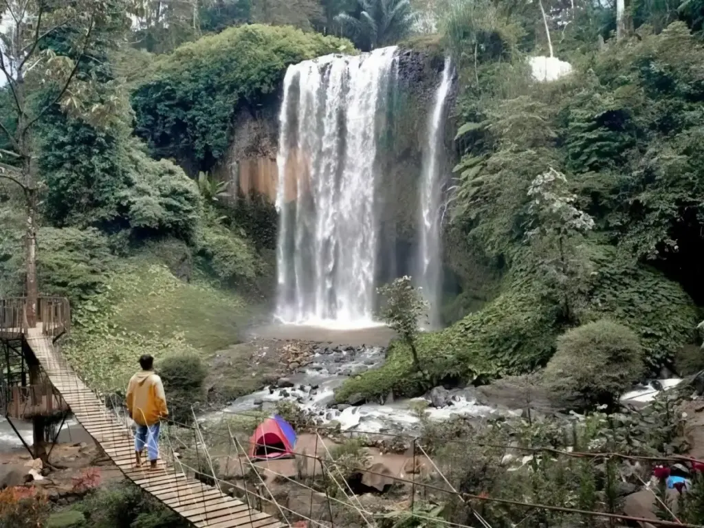 Alamat dan Rute Lokasi Air Terjun Tirai Lampung