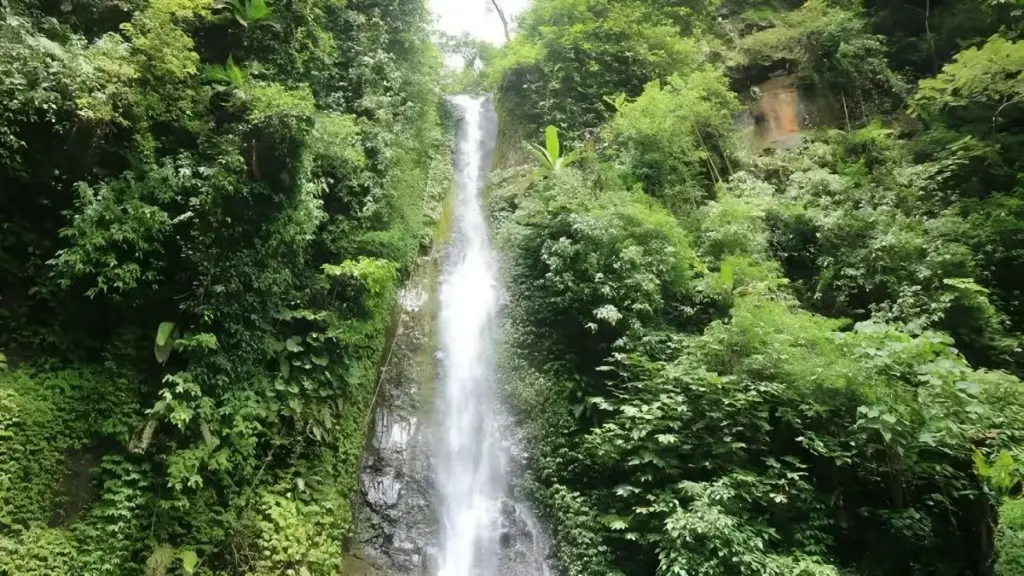 Harga Tiket Masuk Air Terjun Montel