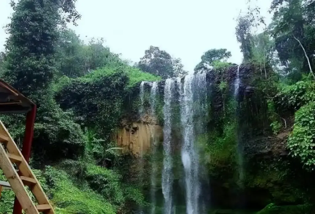 Harga Tiket Masuk Air Terjun Tirai