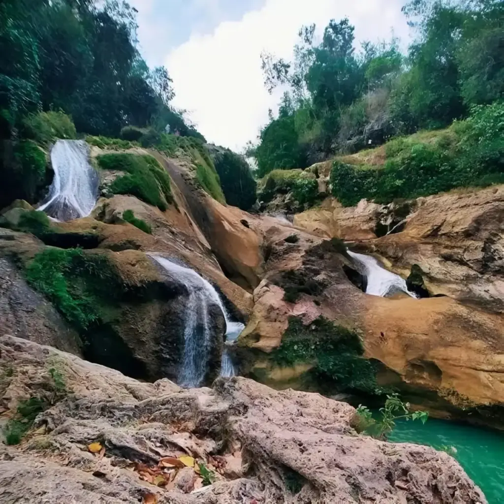 Fasilitas Air Terjun Tirto Galuh Blitar