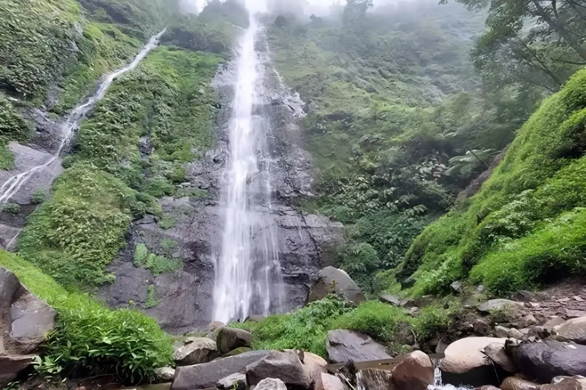 Air Terjun Tretes Jombang