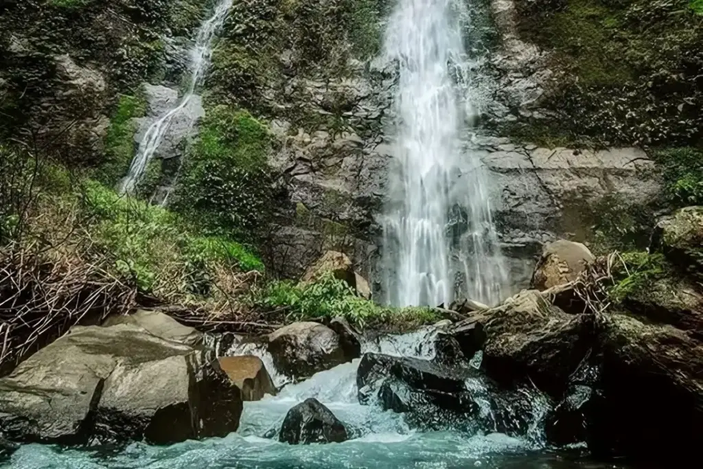 Fasilitas Air Terjun Tretes