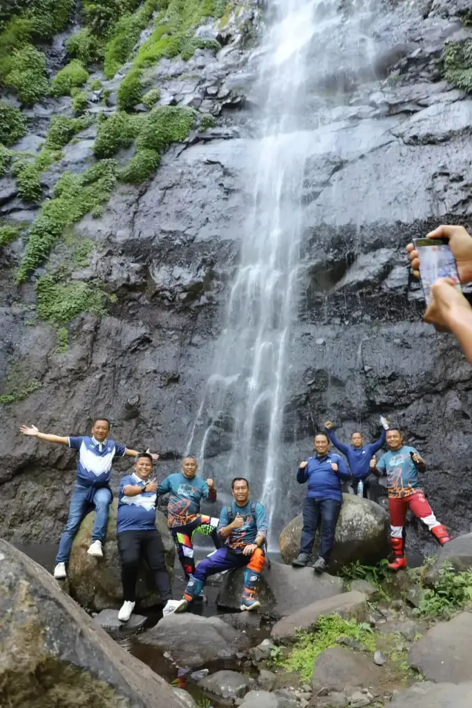 Spot Wisata di Air Terjun Tretes