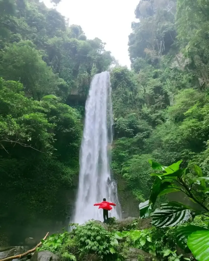 Spot Wisata di Air Terjun Way Tayas