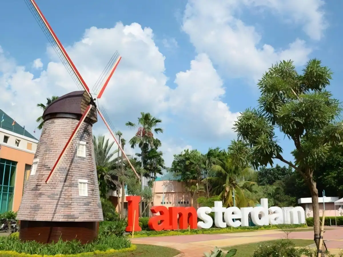 Amsterdam Waterpark Tangerang