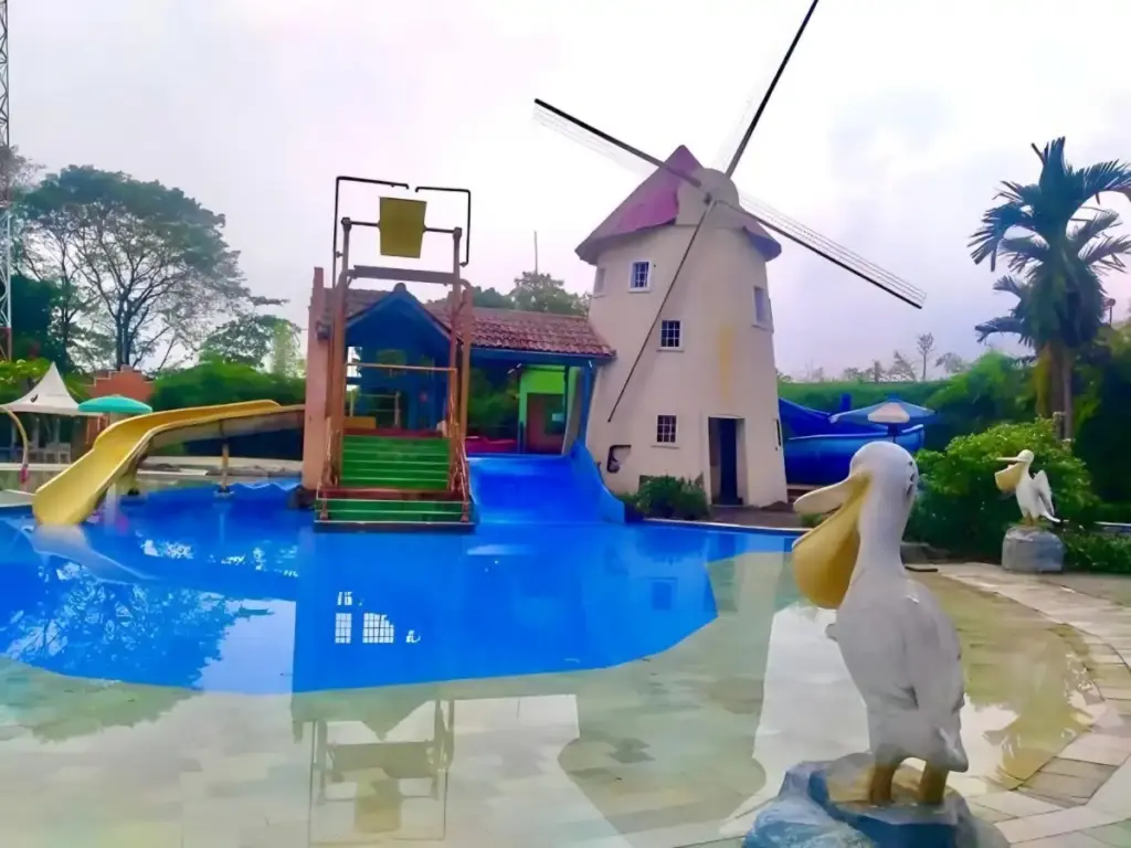 Spot Wisata di Amsterdam Waterpark