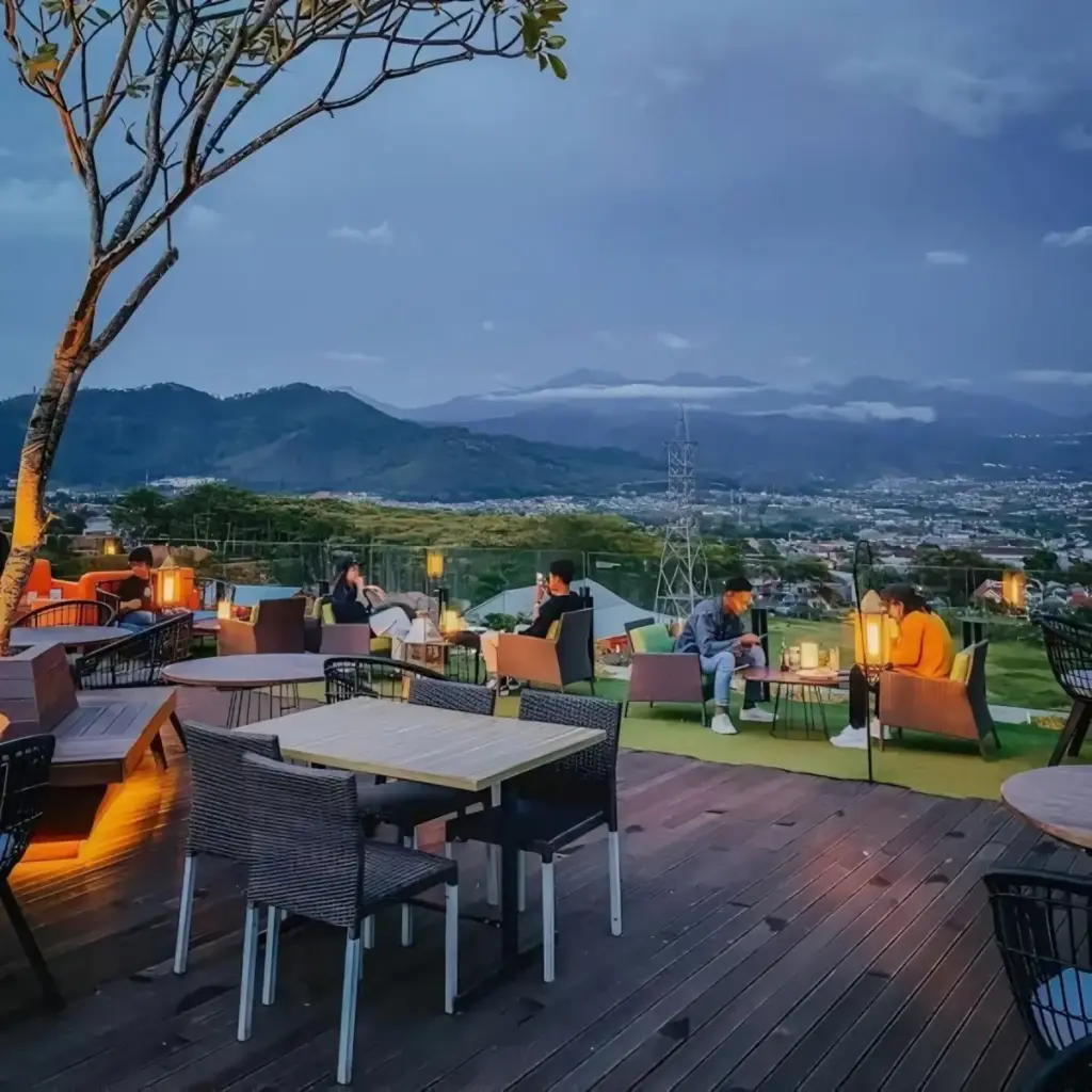 Spot Wisata di Awang-Awang Sky Lounge