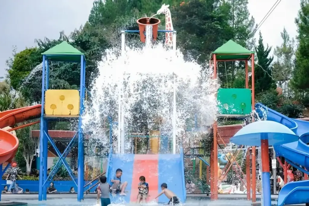 Barusen Hills Bandung 9 Bermain Air