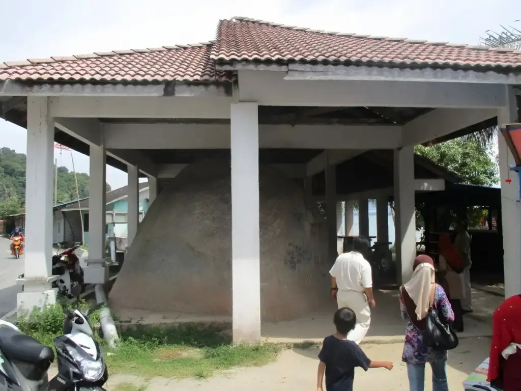 Batu Bersurat Pulau Pangkor 2 Entrance Fee Batu Bersurat