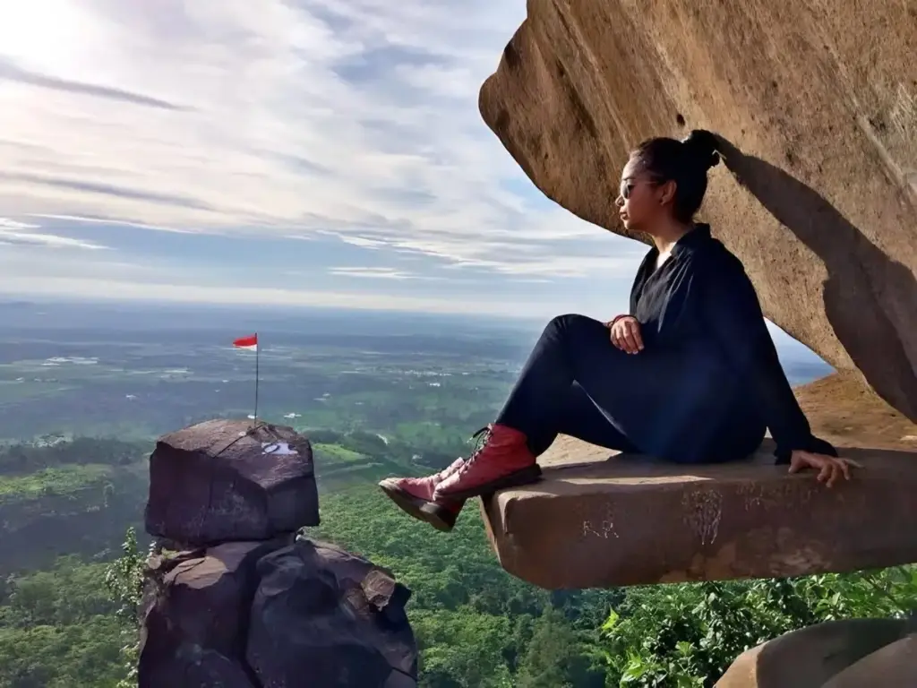 Batu Agung Sumedang 6 Tips Berkunjung